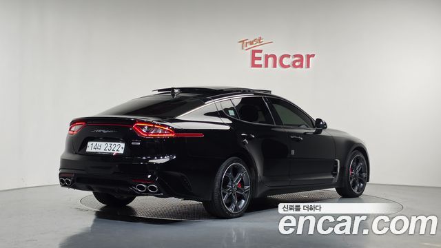 Kia Stinger 2018 — photo 2