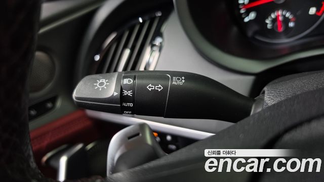 Kia Stinger 2018 — photo 36