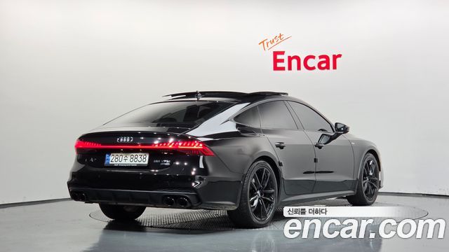 Audi A7 2020 — photo 2