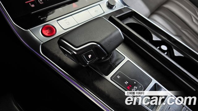 Audi A7 2020 — photo 12