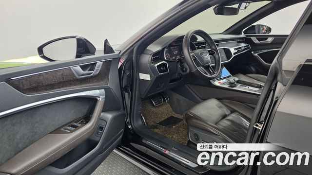 Audi A7 2020 — photo 13