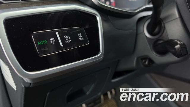 Audi A7 2020 — photo 27