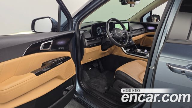 Kia Canival 2023 — photo 13