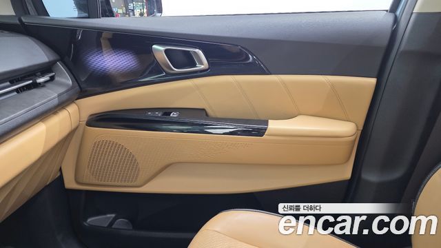 Kia Canival 2023 — photo 15