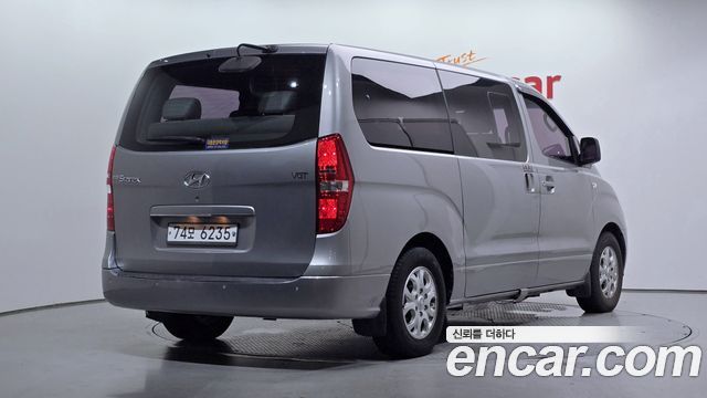Hyundai Starex 2015 — photo 2