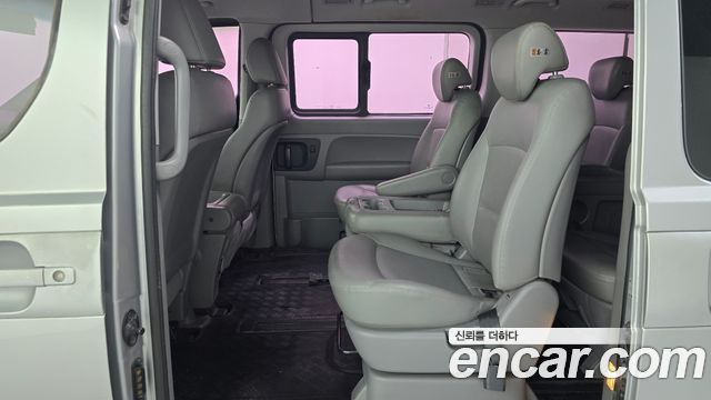 Hyundai Starex 2015 — photo 17