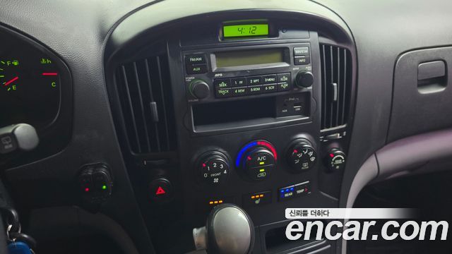 Hyundai Starex 2015 — photo 21