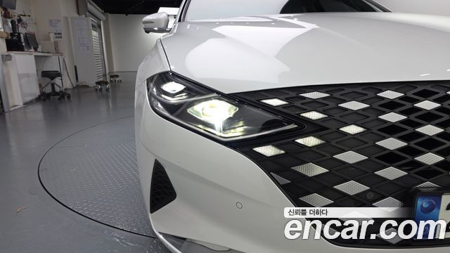 Hyundai Grandeur 2022 — photo 8