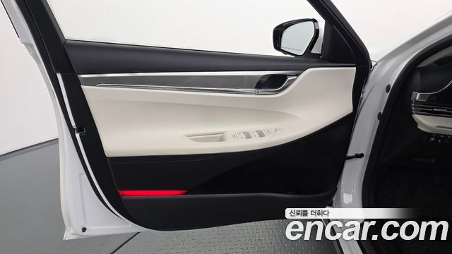 Hyundai Grandeur 2022 — photo 14