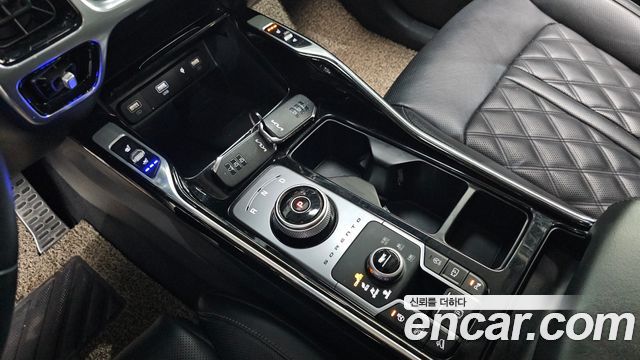 Kia Sorento 2023 — photo 12