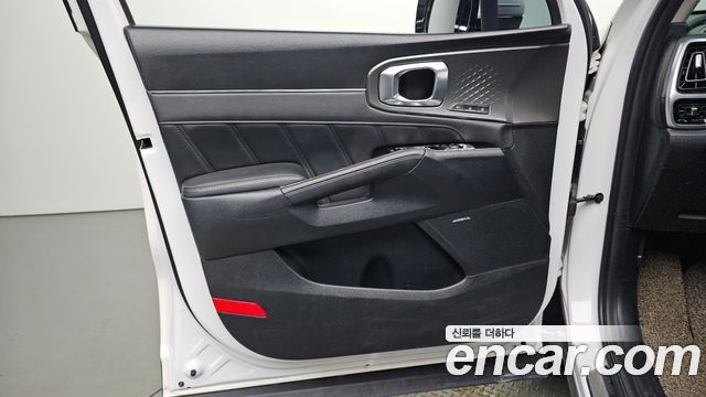 Kia Sorento 2023 — photo 14