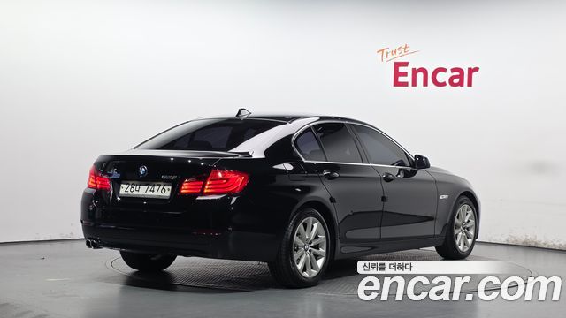 BMW 5-Series 2011 — photo 2