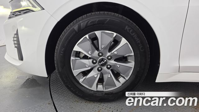 Kia K5 2023 — photo 5