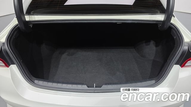 Kia K5 2023 — photo 23