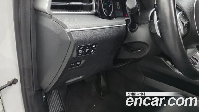Kia K5 2023 — photo 27