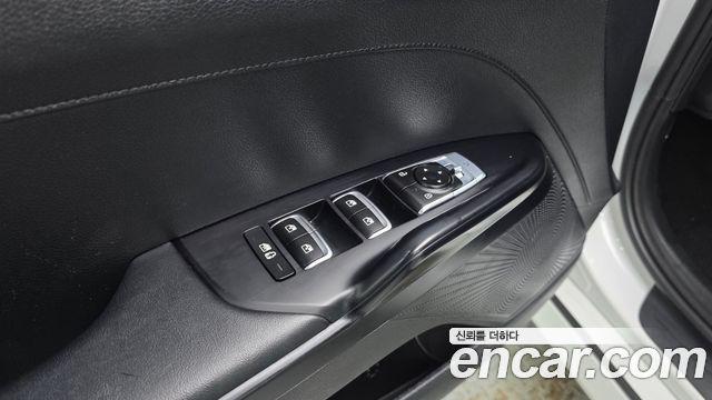 Kia K5 2023 — photo 28