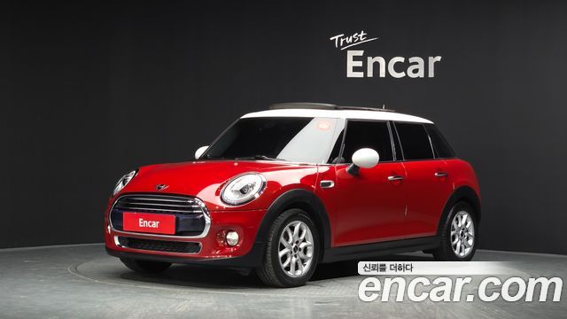 Mini Cooper 2016 — photo 1
