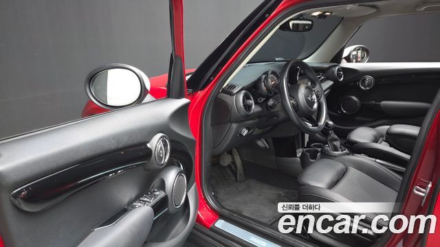 Mini Cooper 2016 — photo 10