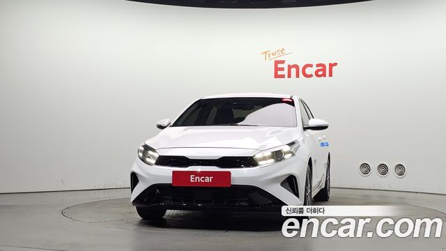 Kia K3 2024 — photo 3
