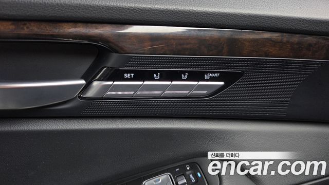 Genesis G90 2019 — photo 34