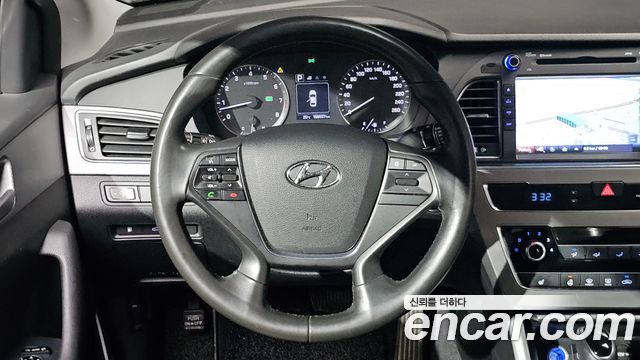 Hyundai Sonata 2017 — photo 19