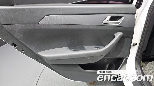 Hyundai Sonata 2017 — photo 15