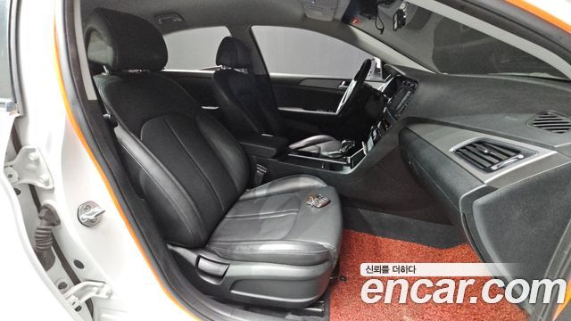 Hyundai Sonata 2017 — photo 16