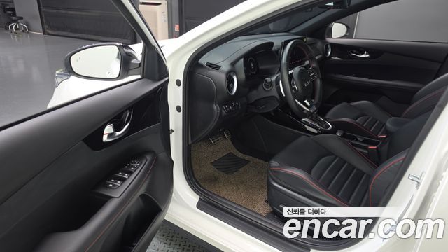 Kia K3 2022 — photo 10