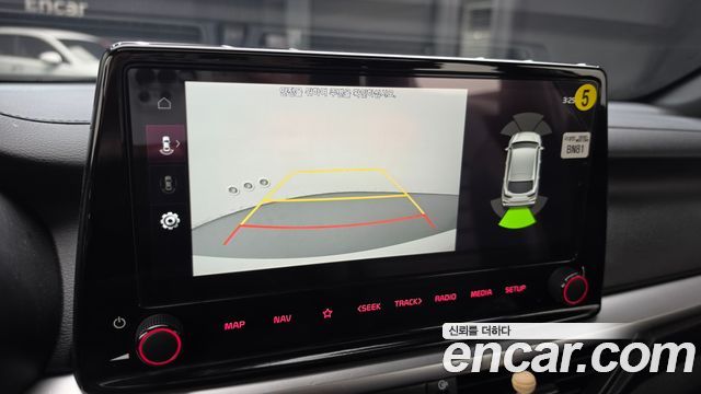 Kia K3 2022 — photo 16