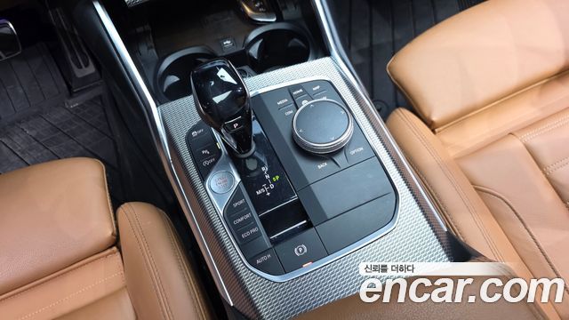BMW 3-Series 2019 — photo 9