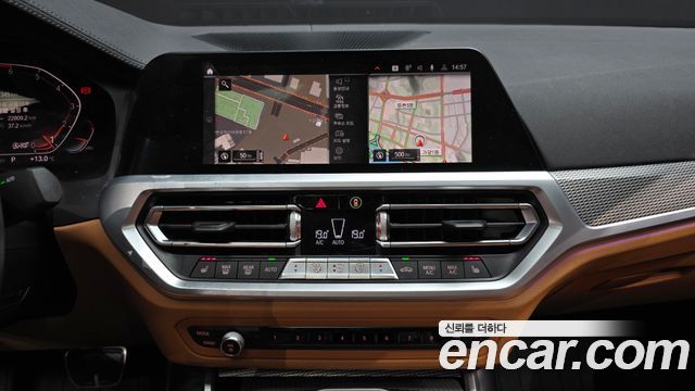 BMW 3-Series 2019 — photo 14