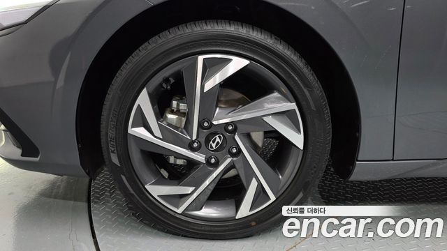 Hyundai AVANTE 2024 — photo 5
