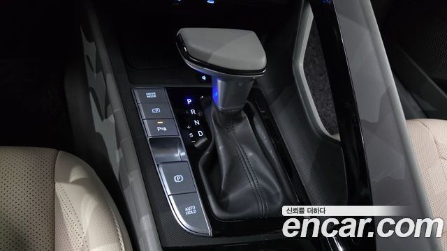 Hyundai AVANTE 2024 — photo 9