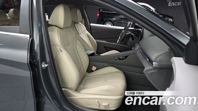 Hyundai AVANTE 2024 — photo 11