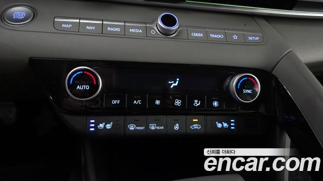 Hyundai AVANTE 2024 — photo 18
