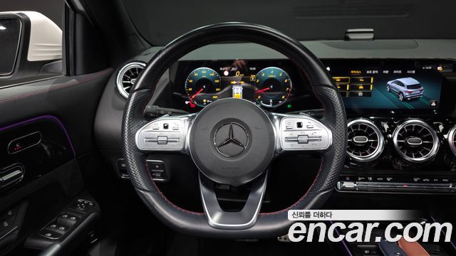Mercedes-Benz GLA-Class 2023 — photo 13