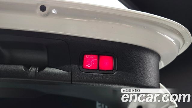 Mercedes-Benz GLA-Class 2023 — photo 20
