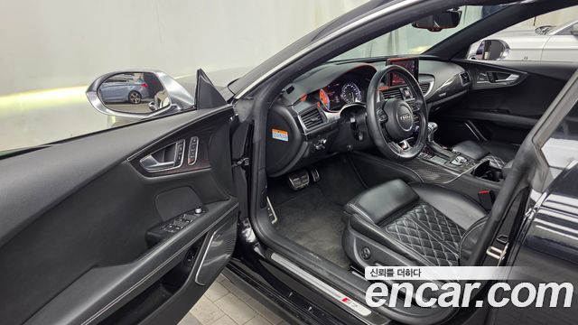 Audi S7 2014 — photo 10
