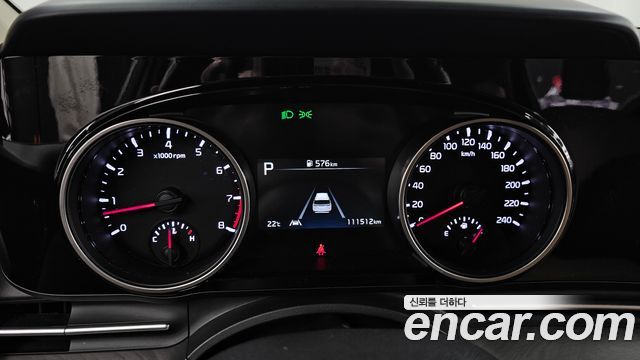 Kia Canival 2023 — photo 11