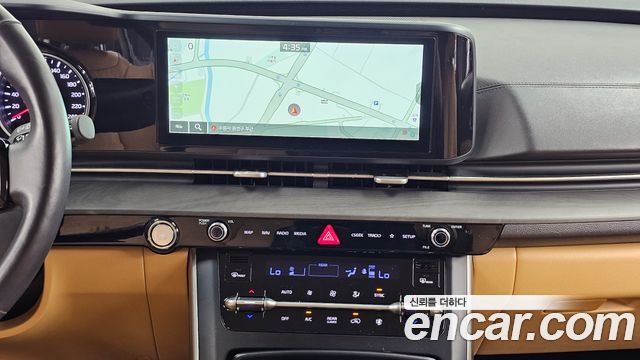 Kia Canival 2023 — photo 25