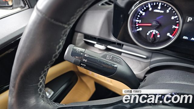 Kia Canival 2023 — photo 33