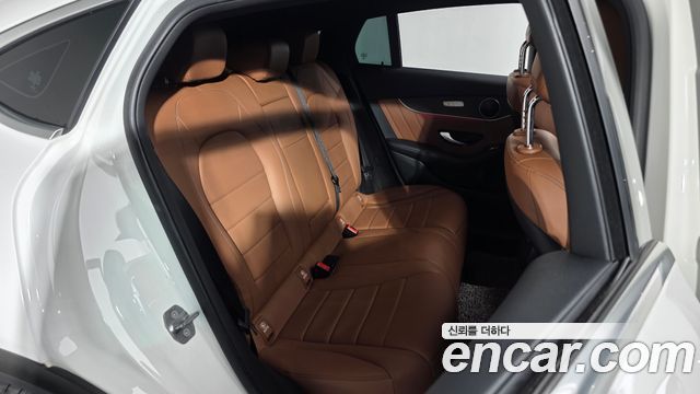 Mercedes-Benz GLC-Class 2020 — photo 17