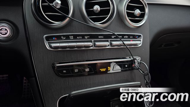 Mercedes-Benz GLC-Class 2020 — photo 25