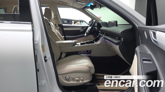 Genesis GV80 2023 — photo 17