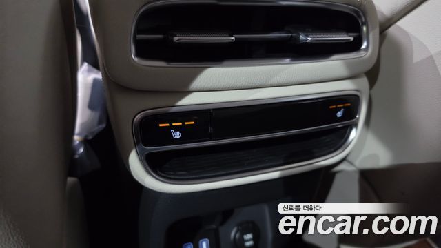 Genesis GV80 2023 — photo 25