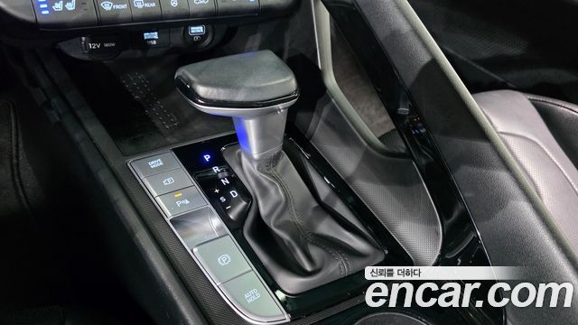 Hyundai AVANTE 2023 — photo 12