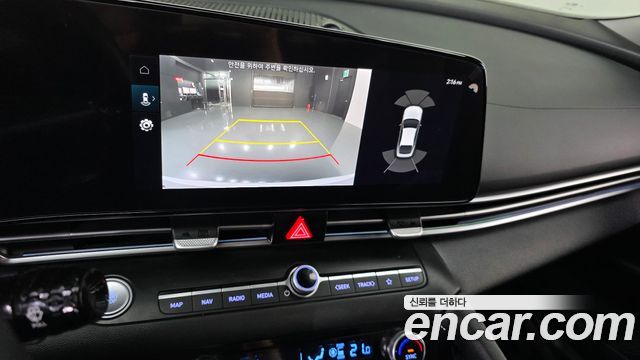 Hyundai AVANTE 2023 — photo 24