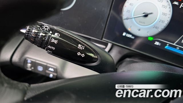 Hyundai AVANTE 2023 — photo 27