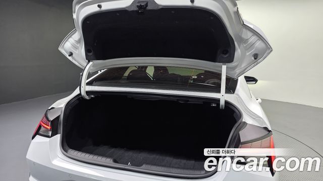 Hyundai AVANTE 2023 — photo 32