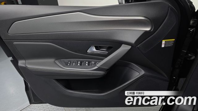 Peugeot 308 2025 — photo 14